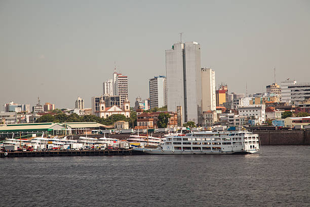 Manaus, Brasil, do horizonte e docas - foto de acervo
