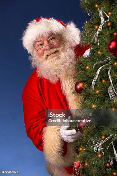 Zdjęć Vintage Real Santa Claus Za Narodzenia Tre - zdjęcia stockowe i więcej obrazów Aktywni seniorzy - Aktywni seniorzy, Boże Narodzenie, Choinka
