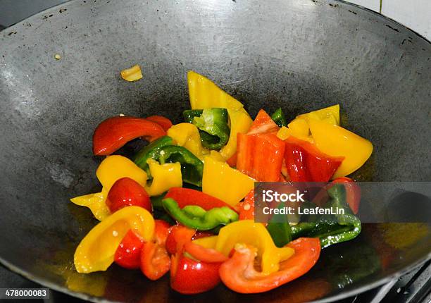 Pimienta Carne Fritos Foto de stock y más banco de imágenes de Alimento - Alimento, Amarillo - Color, Carne