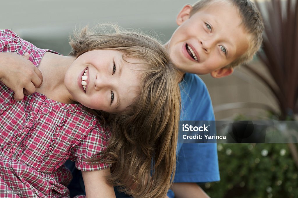 Enfants en train de jouer - Photo de Adolescent libre de droits