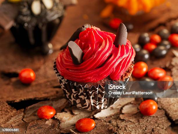 Spaß Und Halloweencupcakes Stockfoto und mehr Bilder von Cupcake - Cupcake, Halloween, Rot