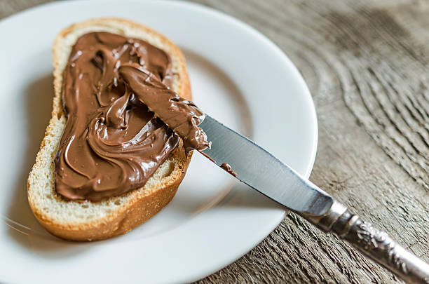 istock Slice of bread with chocolate cream 478005987