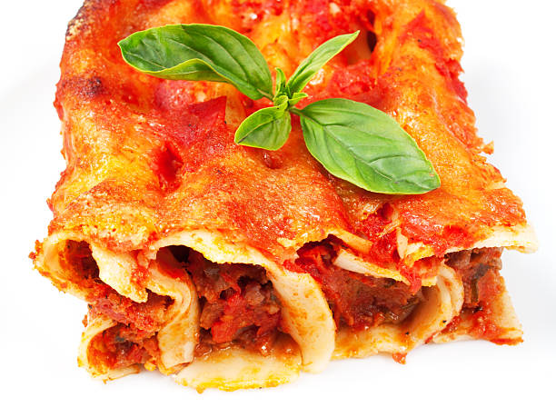 istock Bolognese cannelloni 478010675