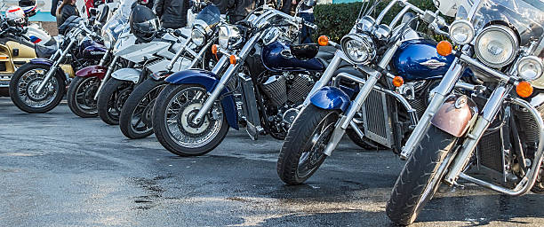вид спереди, издаваемый мотоциклами - silver стоковые фото и изображения
