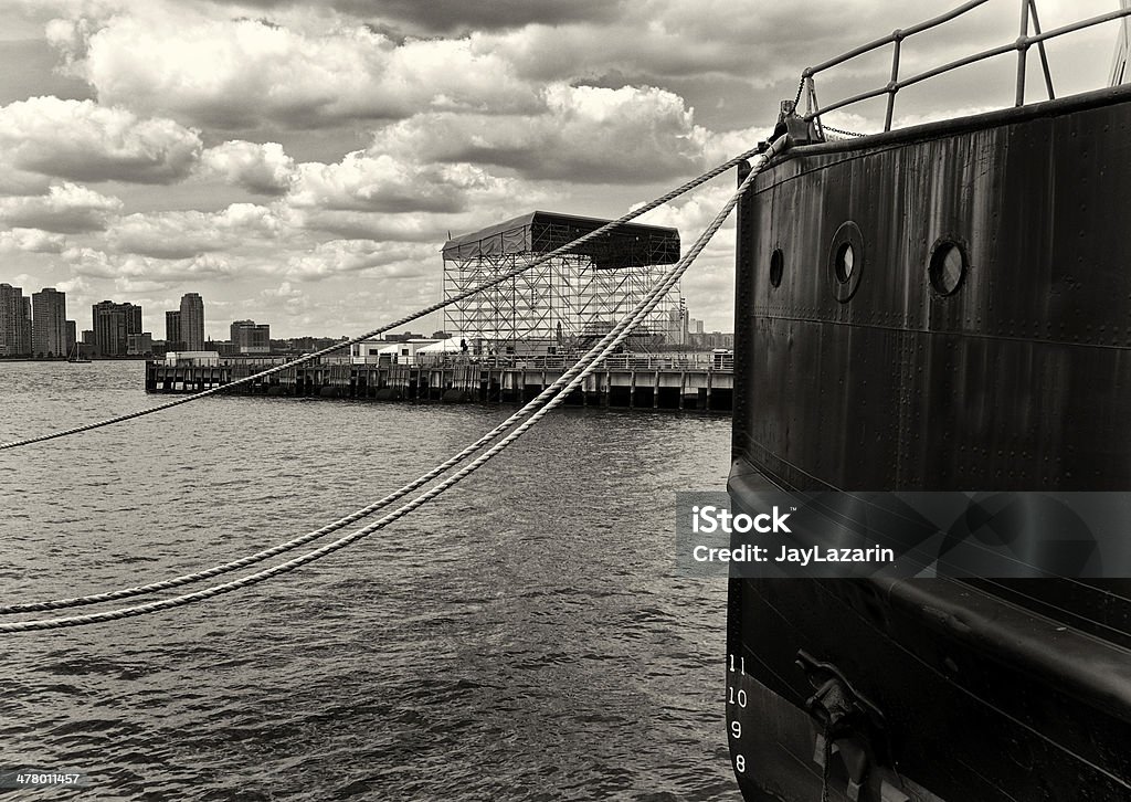 停泊する船首&ハドソン川、マンハッタン、ニューヨークの風景 - 3Dのロイヤリティフリーストックフォト