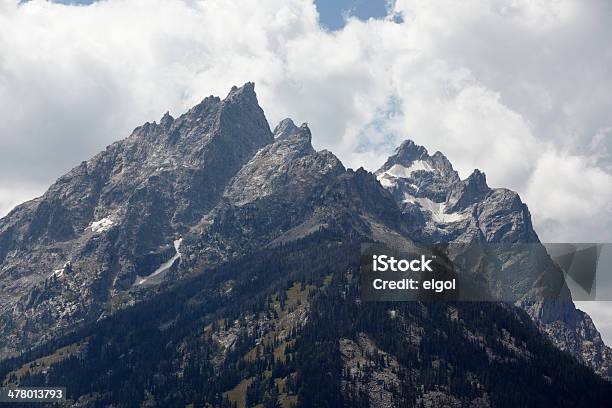 Grand Teton Berggipfel Mit Wolken Wyoming Stockfoto und mehr Bilder von Amerikanische Kontinente und Regionen - Amerikanische Kontinente und Regionen, Berg, Berggipfel