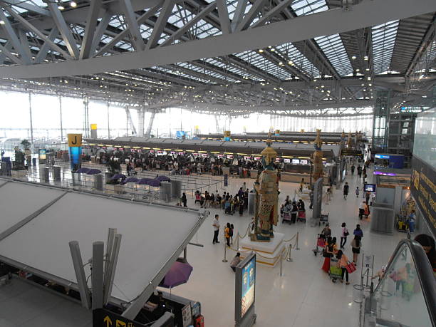 istock Flughafenhalle in Bangkok 478016354