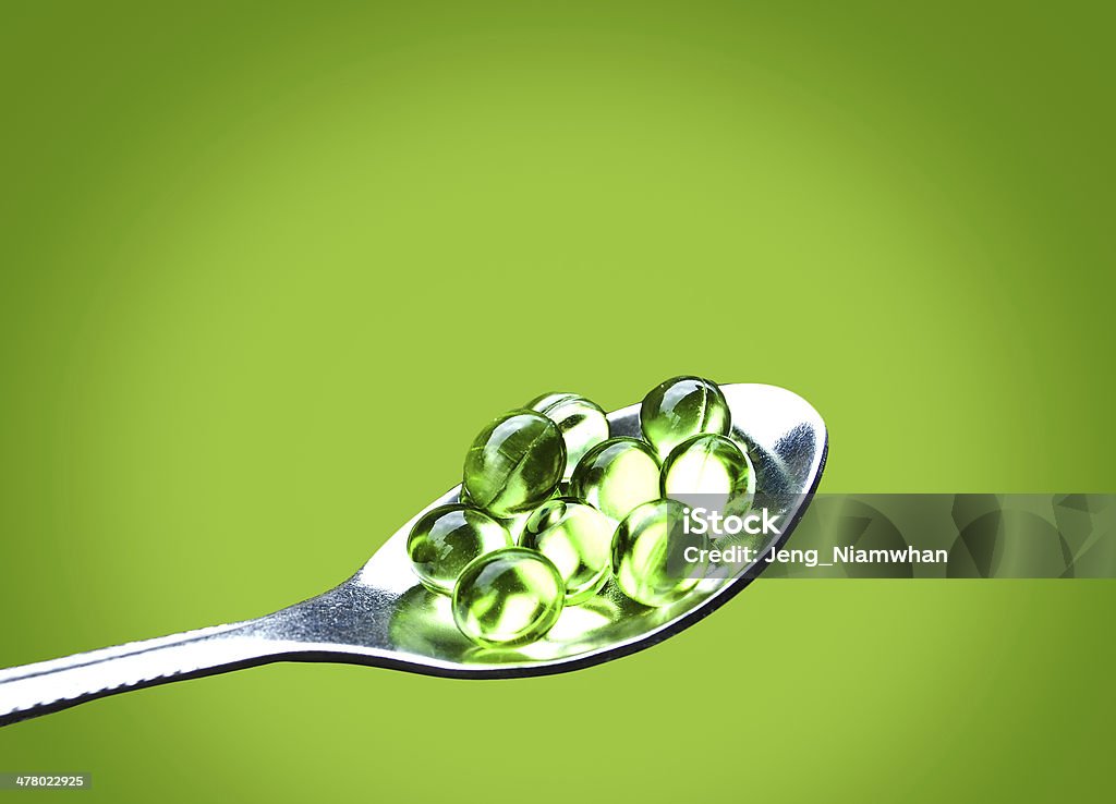 Silver Spoon com pílulas - Foto de stock de Bem-estar royalty-free
