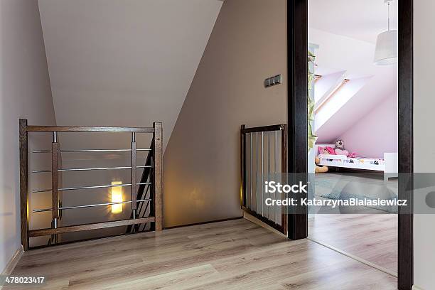 Apartamento Urbanoescadaria - Fotografias de stock e mais imagens de Aconchegante - Aconchegante, Apartamento, Arquitetura