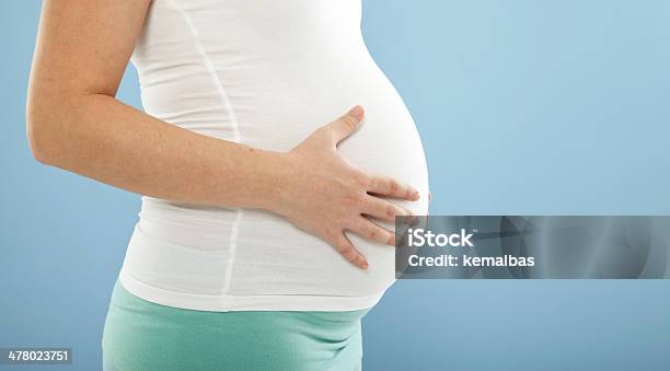 임산부 실습 밸리 옆모습에 대한 스톡 사진 및 기타 이미지 - 옆모습, 임신, 30-39세