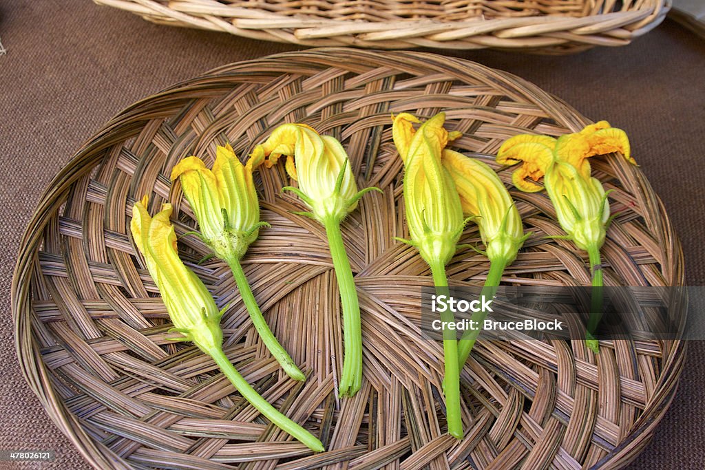 Fiori di zucca - Foto stock royalty-free di Arancione