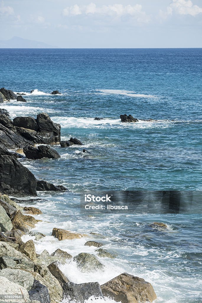 Mare e rocce - Foto stock royalty-free di Acqua