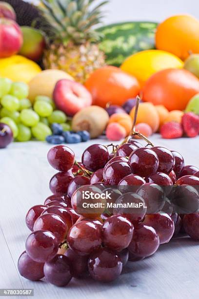 Obst Stockfoto und mehr Bilder von Bildhintergrund - Bildhintergrund, Blau, Dunkel