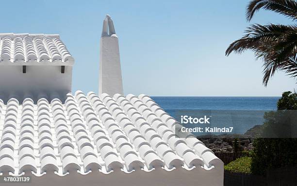 Белый Крыши — стоковые фотографии и другие картинки Архитектура - Архитектура, Архитектурный элемент, Балеарские острова