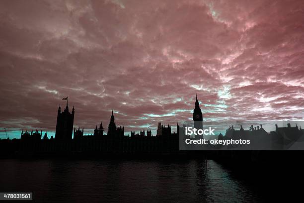 Casas Del Parlamento Al Atardecer Foto de stock y más banco de imágenes de Realeza - Realeza, Torre de reloj, Abadía de Westminster