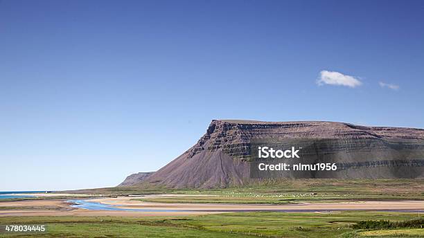 Westfjords Krajobraz Islandia - zdjęcia stockowe i więcej obrazów Bez ludzi - Bez ludzi, Brzeg wody, Dzień