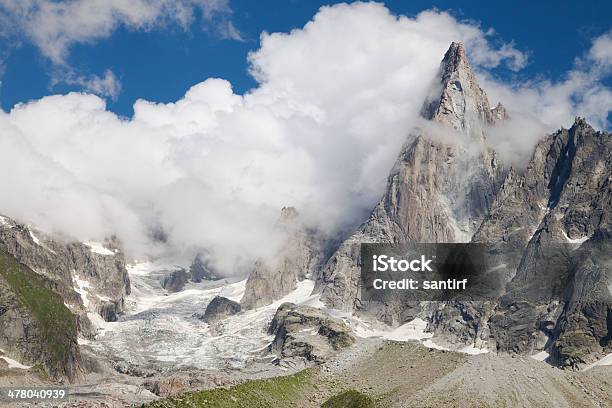 Ghiacciaio E Aiguille Du Dru - Fotografie stock e altre immagini di Aiguille du Dru - Aiguille du Dru, Alpi, Alpi francesi