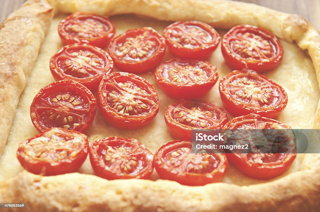 Hausgemachte Tomaten-Pizza - Lizenzfrei Bratengericht Stock-Foto