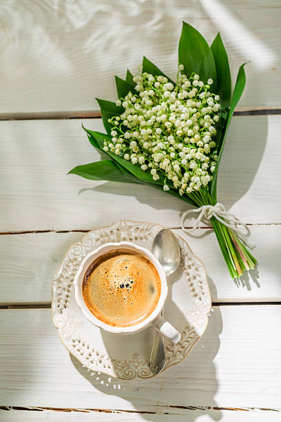 istock Sweet coffee with flowers 478053880
