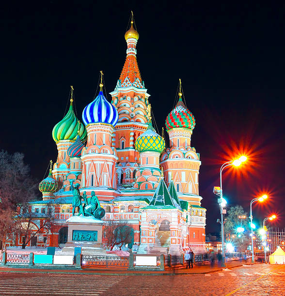 istock Saint Basil's Cathedral at night, Red Square, Moscow, Russia 478063655