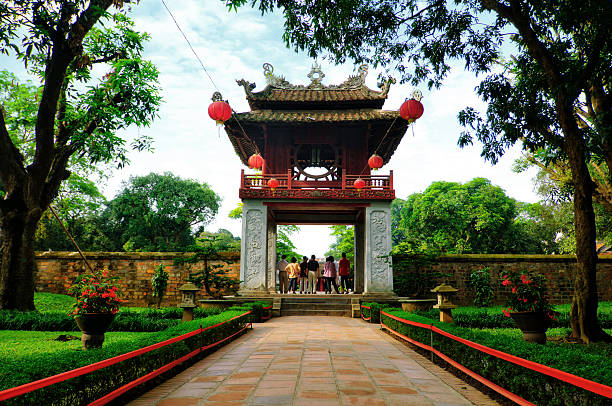 Beautiful Entrance At The Temple Of Literature (Van Mieu) Hanoi Beautiful Entrance At The Temple Of Literature (Van Mieu) Hanoi hanoi stock pictures, royalty-free photos & images