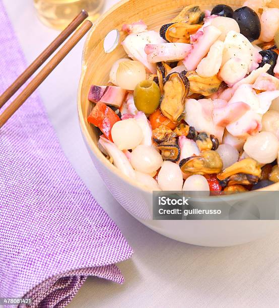 Foto de Jantar Com Peixe Fresco e mais fotos de stock de Alimentação Não-saudável - Alimentação Não-saudável, Almoço, Amêijoa - Marisco