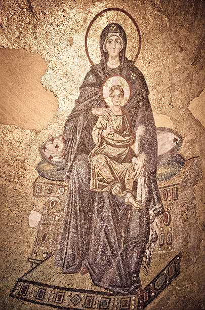 istock Jesus Christ and Virgin Mary 478082059