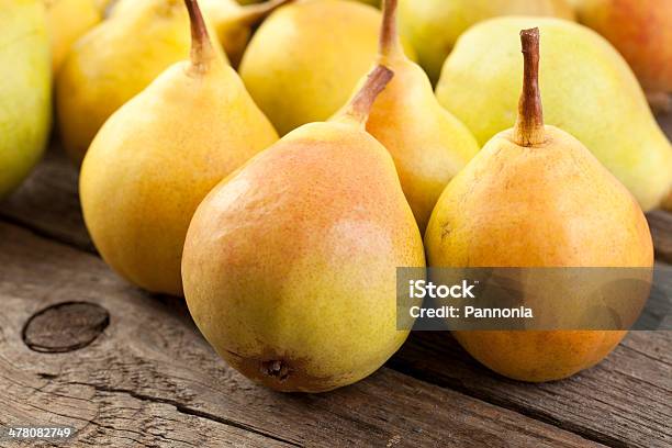 Pere - Fotografie stock e altre immagini di Agricoltura - Agricoltura, Autunno, Cibo