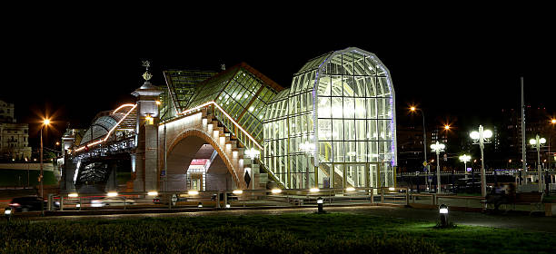 istock bridge Bogdan Khmelnitsky lit at night, Moscow, Russia 478117970