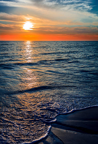istock Beach at Evening Sunset - Vivid Colors 478122461