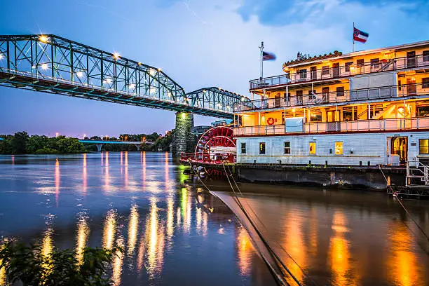 Chattanooga, Tennessee, USA at night on the river.