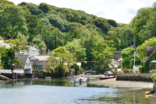 Helford - 8 km south-southwest of Falmouth (Cornwall)