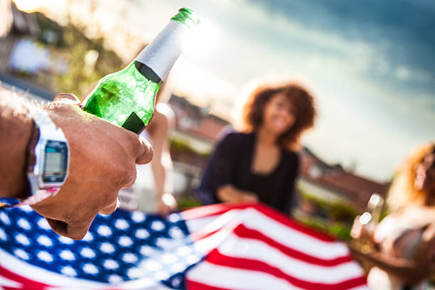 istock Friends celebrating US Independence Day 478171380