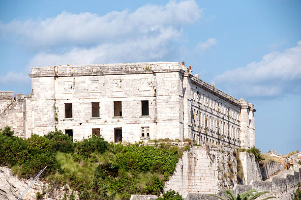 istock Abandoned factory buildings at the  Bermuda Dockyard 478200518