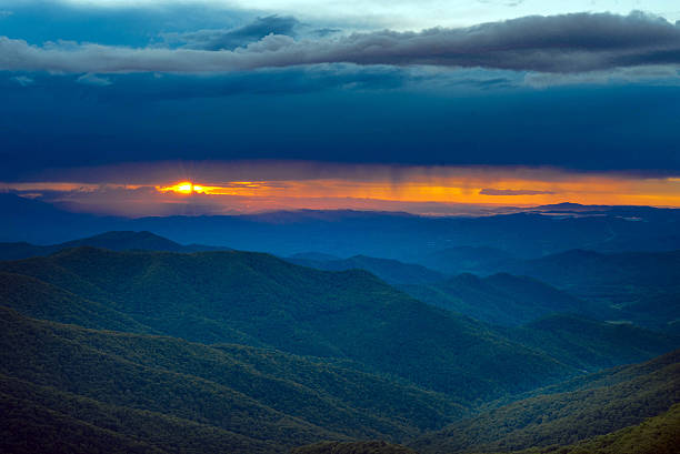 istock Sunset over the Appalachians with a hint of rain 478211368
