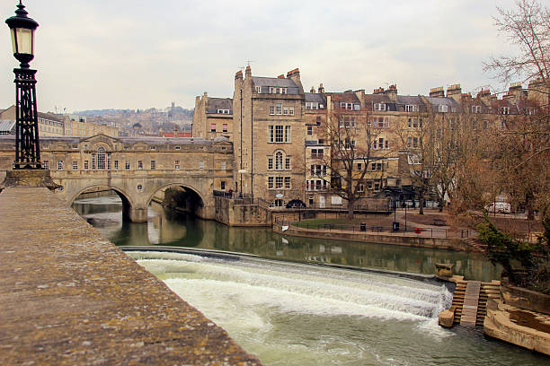 istock Pulteney Bridge and Avon River Weir 478220026