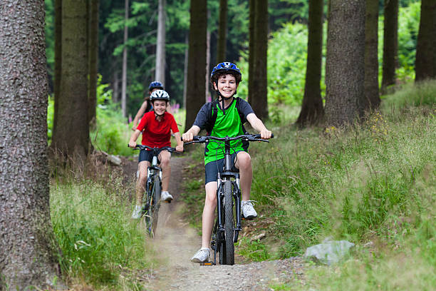 istock Family biking 478223928