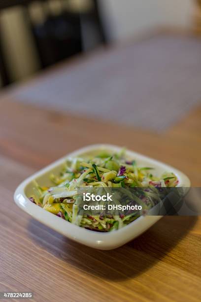 ヘルシーなグリーンサラダ - オーガニックのストックフォトや画像を多数ご用意 - オーガニック, キュウリ, サラダ
