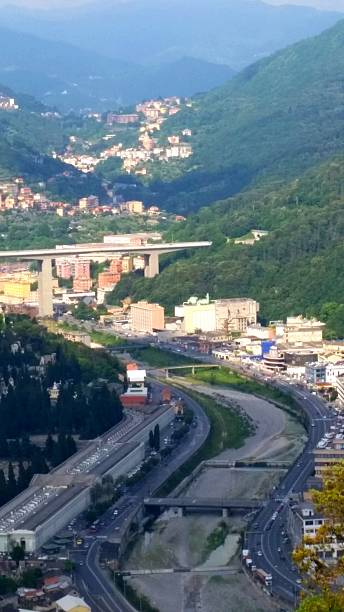 istock Highway fron high hills 478228018