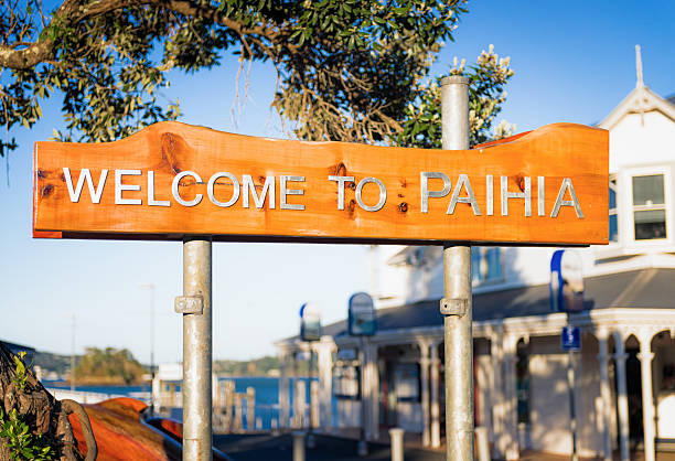 istock Welcome To Paihia Sign 478257347
