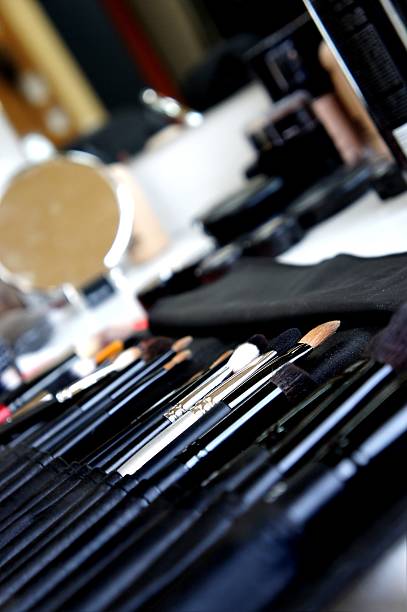 istock Make-up room and mix of brushes 478262150