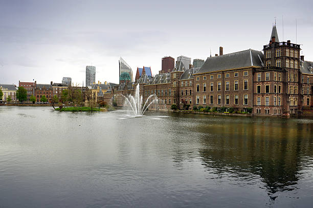 istock Parliament and court building complex Binnenhof 478265124