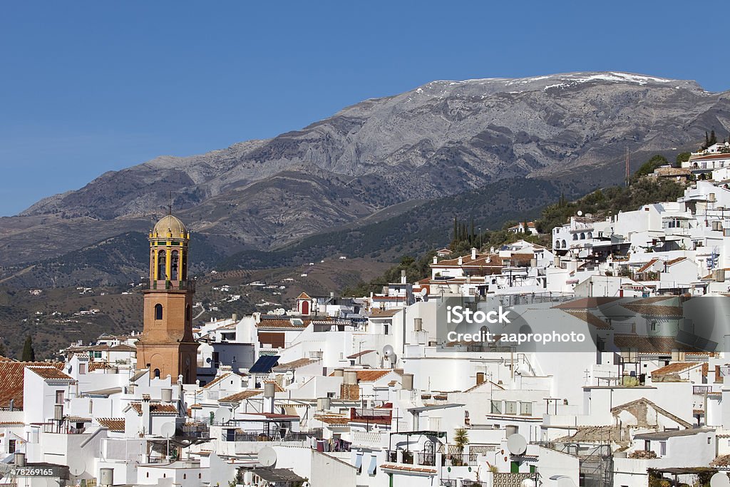 Competa biały village w Andaluzja, Hiszpania - Zbiór zdjęć royalty-free (Frigiliana)