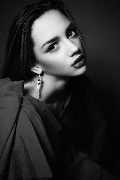 istock Pretty young woman. Black and White portrait 478272033