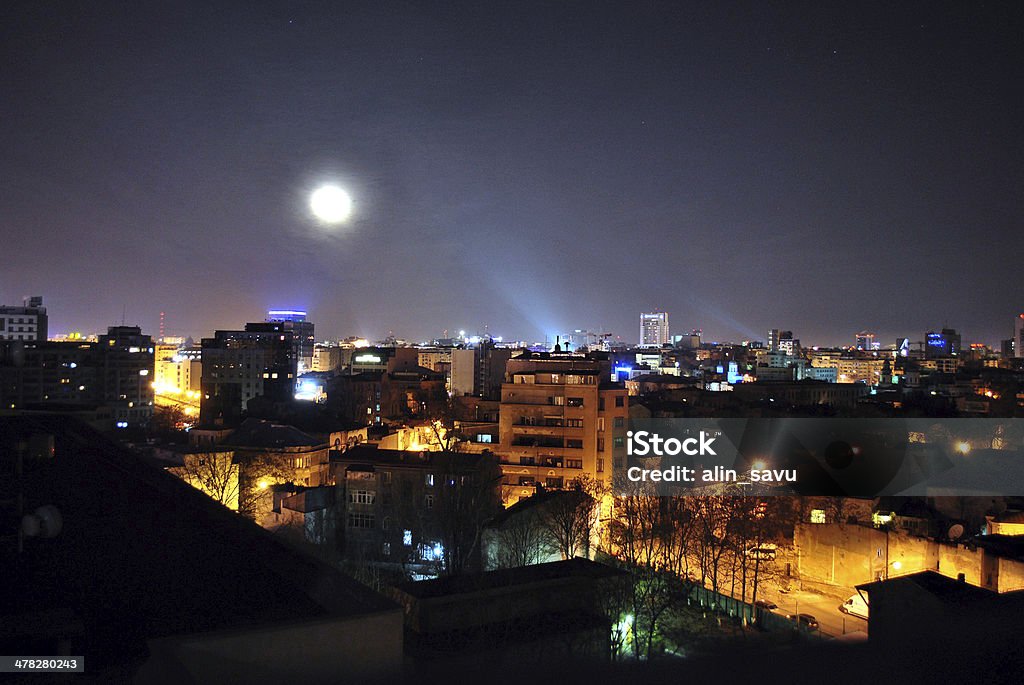 Metropolitan Vista noturna da cidade - Foto de stock de Branco royalty-free
