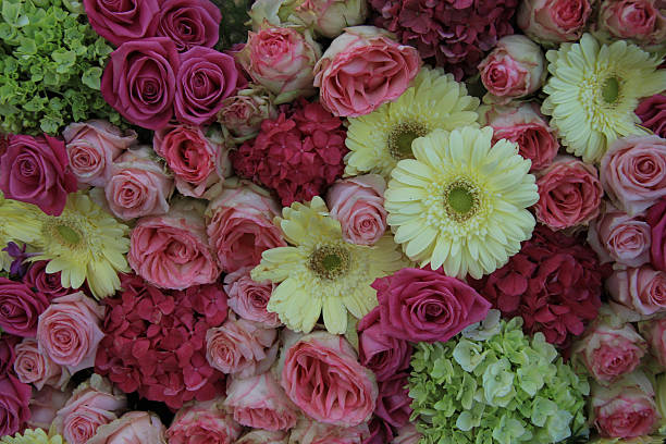 istock Yellow and pink bridal flowers 478281748