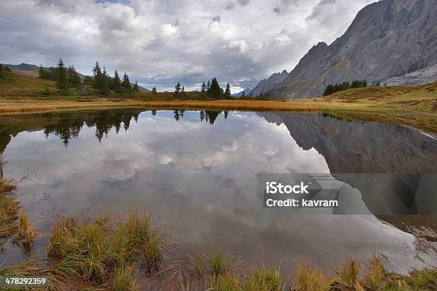 O Céu Nublado - Fotografias de stock e mais imagens de Alpes Europeus - Alpes Europeus, Alpes suíços, Alto - Descrição Física
