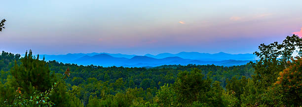 グレートスモーキー山脈のパノラマに広がる眺めをもつサンセット（） - tennessee great smoky mountains great smoky mountains national park north carolina ストックフォトと画像