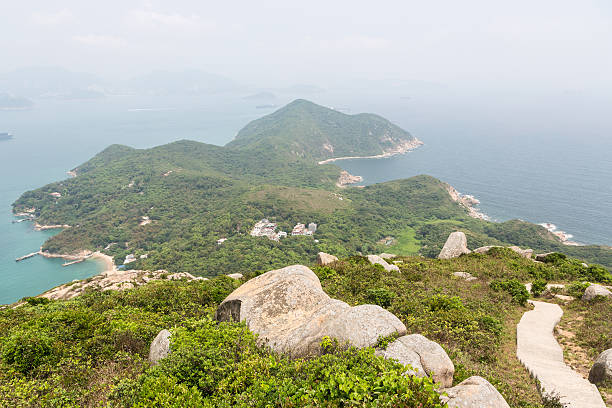 litoral da ilha de lamma - lamma island imagens e fotografias de stock