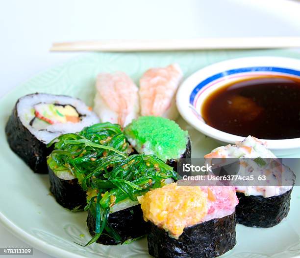 Shushi Cibo Giapponese - Fotografie stock e altre immagini di Ambra - Ambra, Asia, Caviale